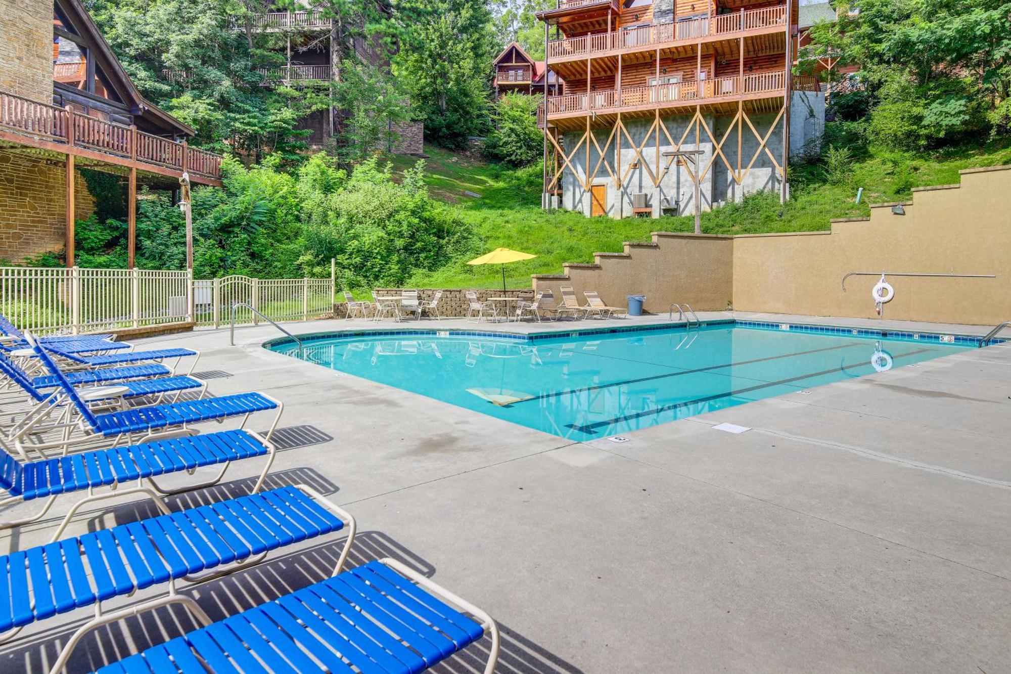 Pigeon Forge Cabin Premier Location And Hot Tub Екстериор снимка
