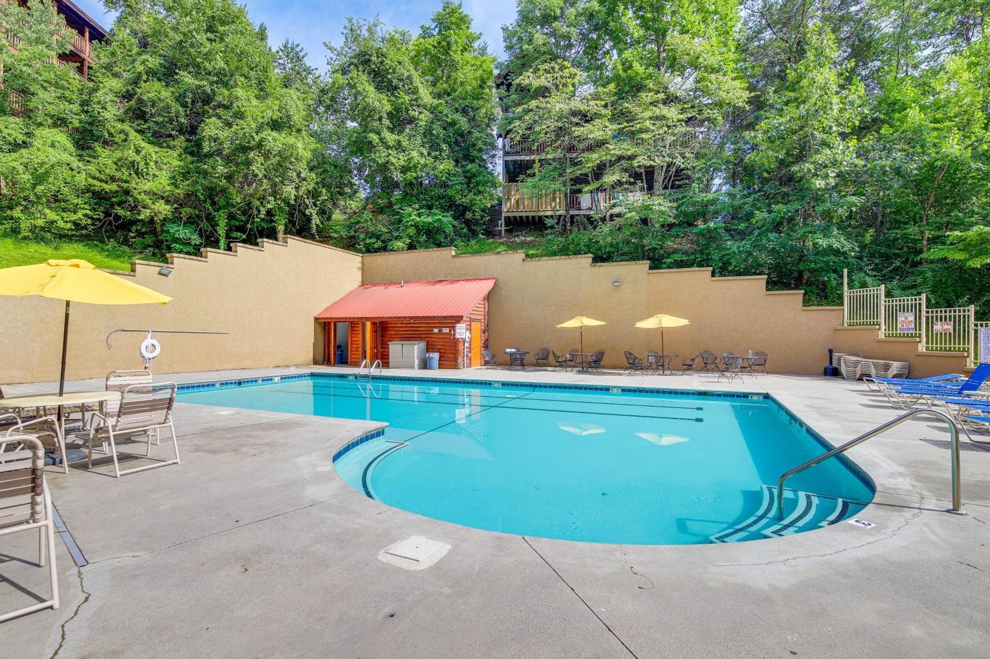 Pigeon Forge Cabin Premier Location And Hot Tub Екстериор снимка
