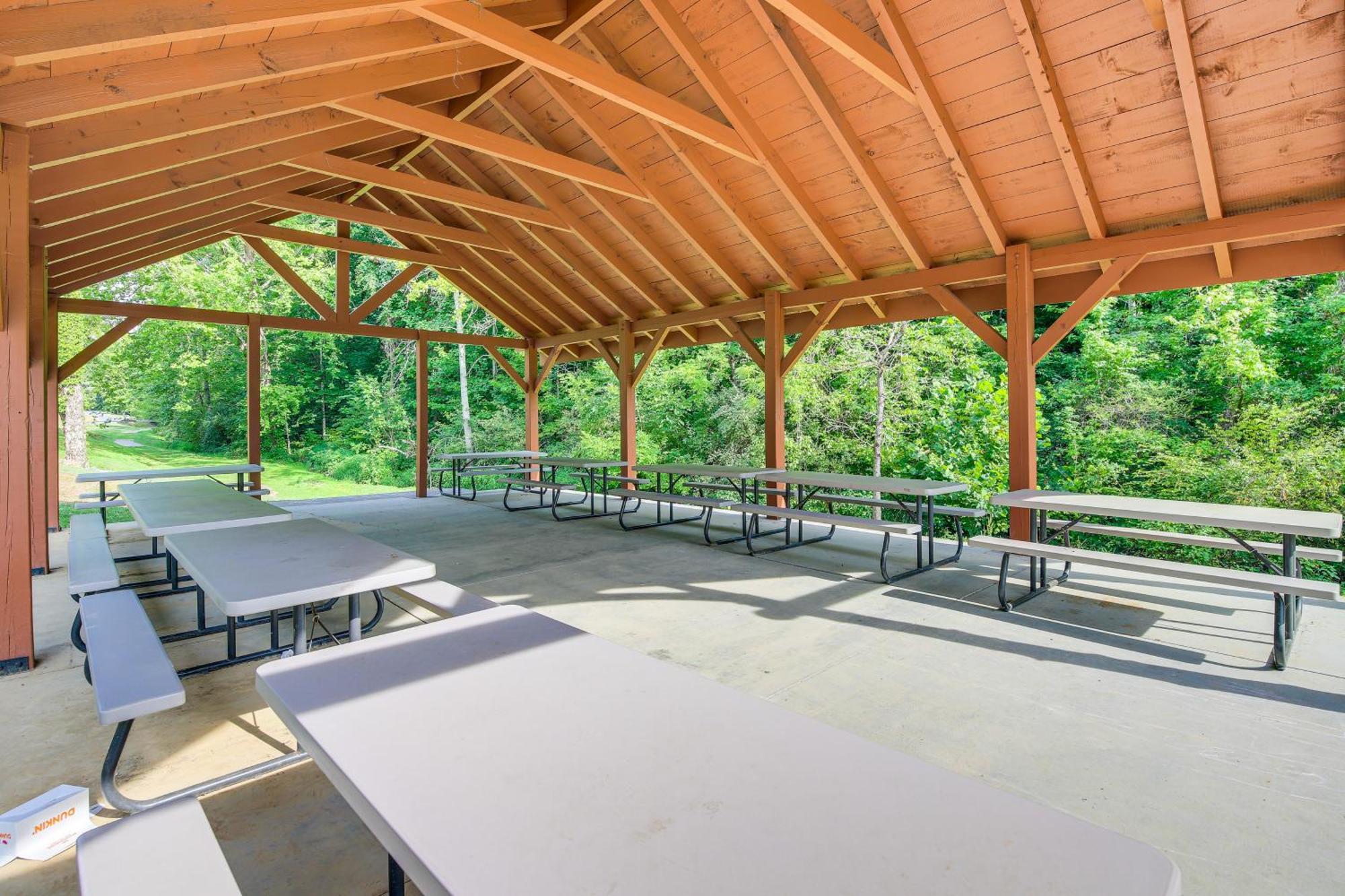 Pigeon Forge Cabin Premier Location And Hot Tub Екстериор снимка