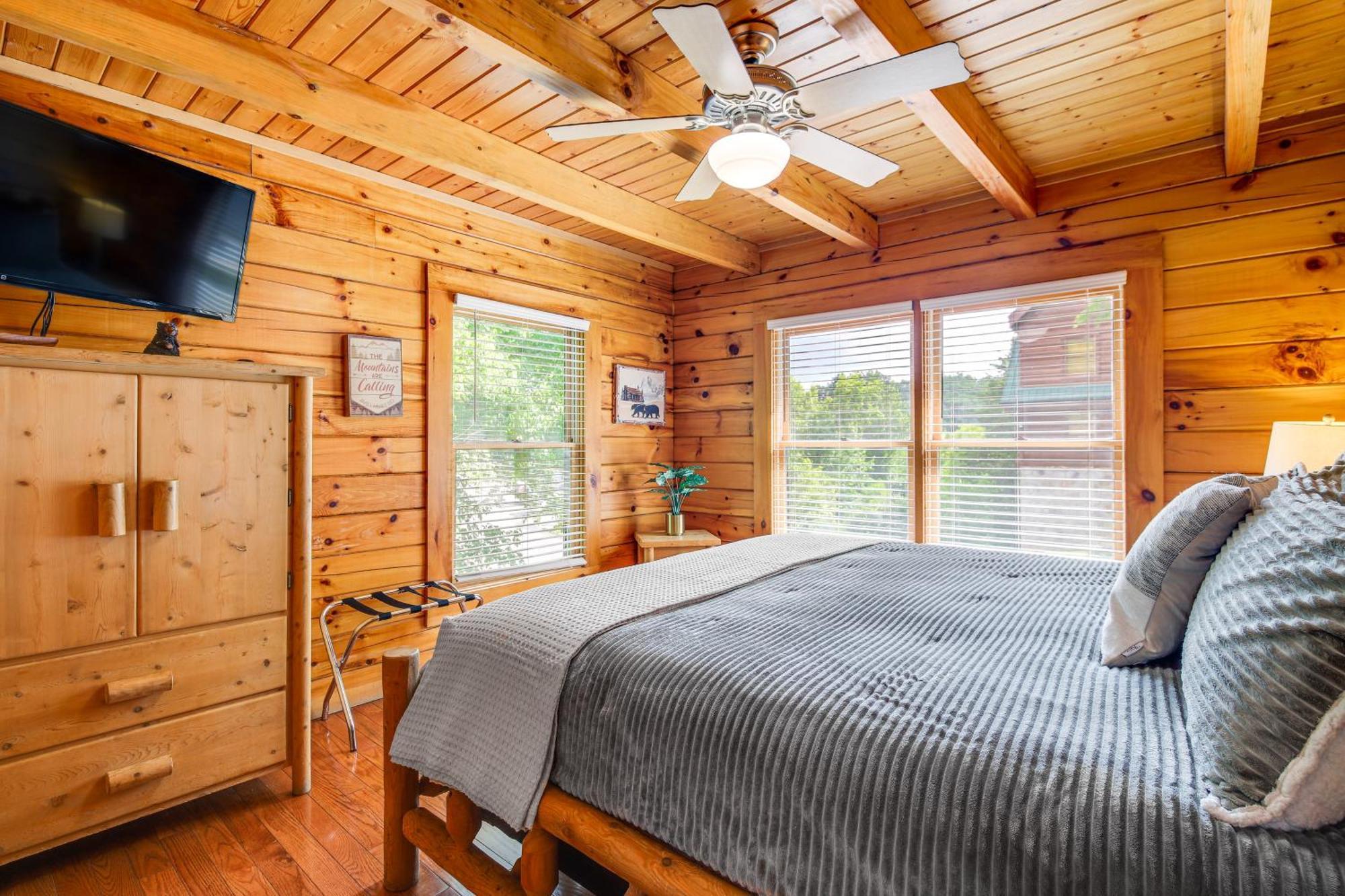 Pigeon Forge Cabin Premier Location And Hot Tub Екстериор снимка