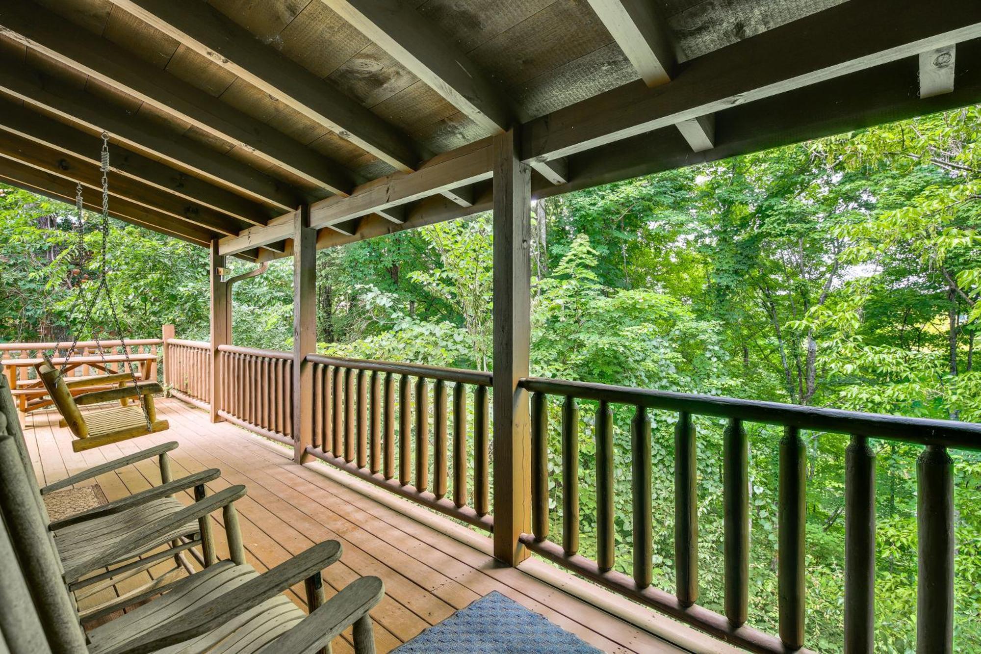 Pigeon Forge Cabin Premier Location And Hot Tub Екстериор снимка