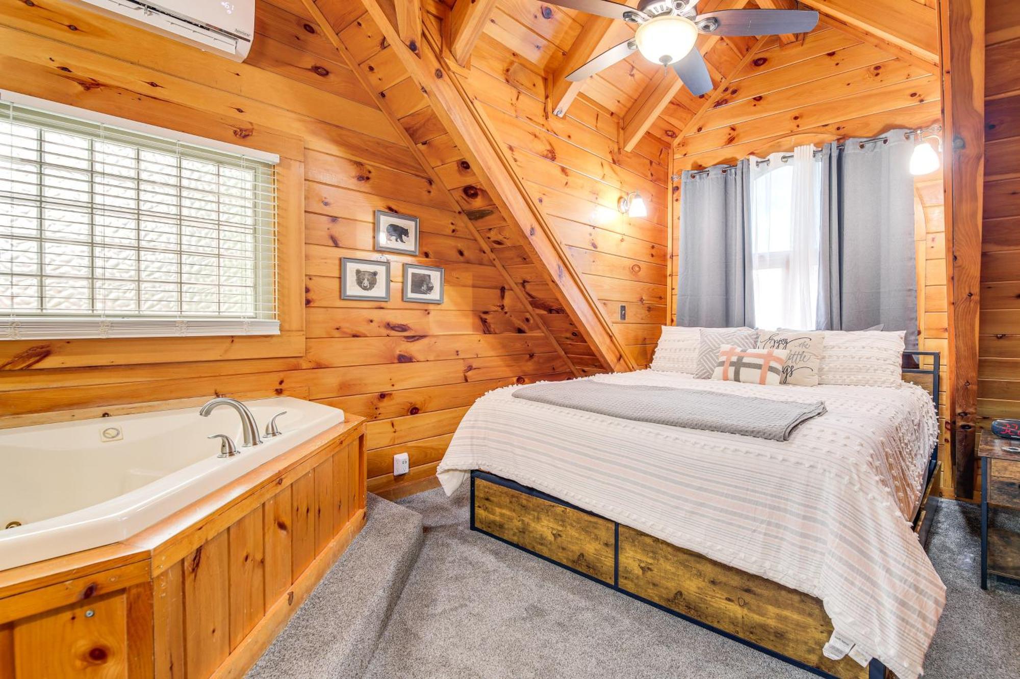 Pigeon Forge Cabin Premier Location And Hot Tub Екстериор снимка