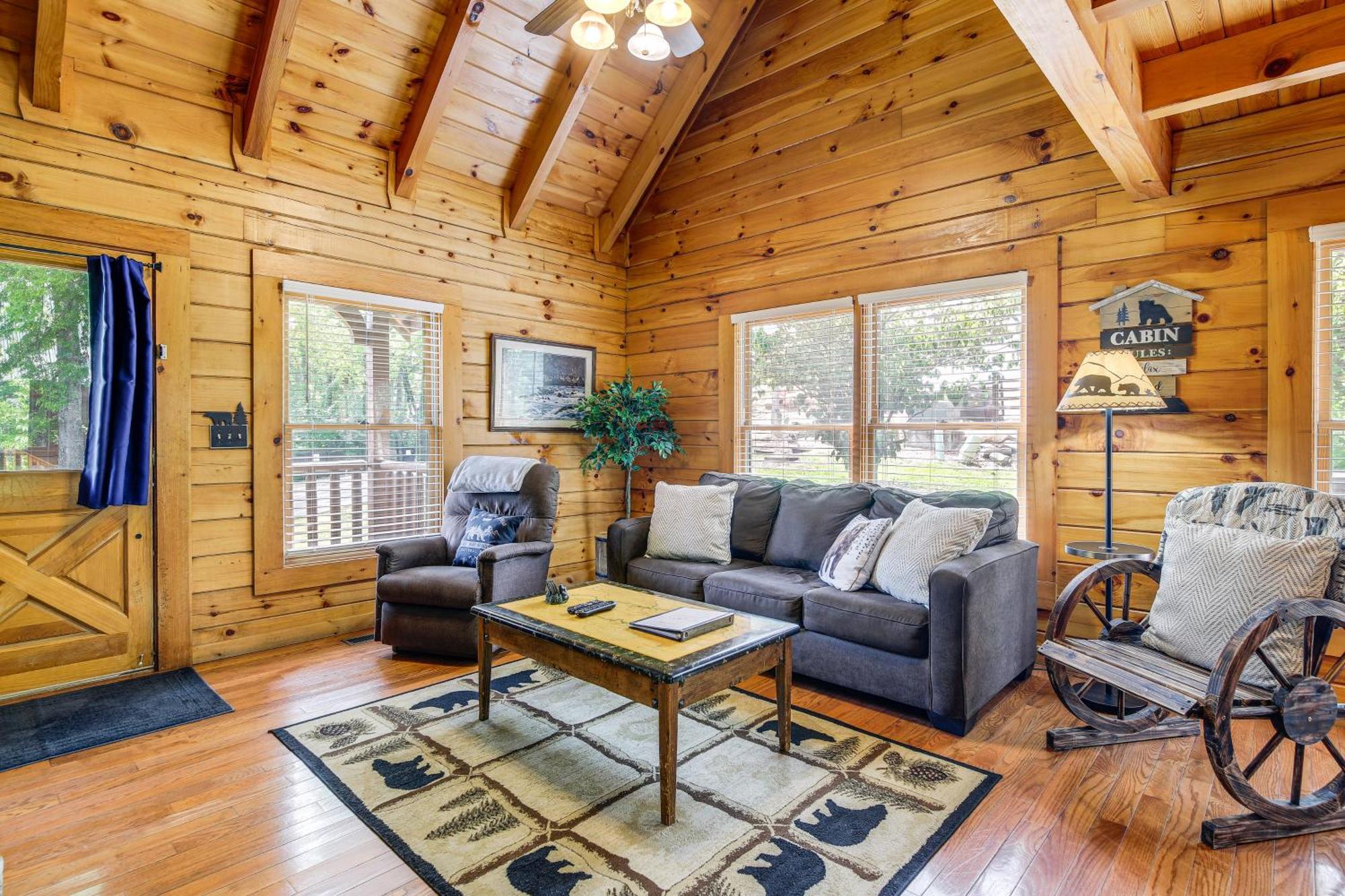 Pigeon Forge Cabin Premier Location And Hot Tub Екстериор снимка